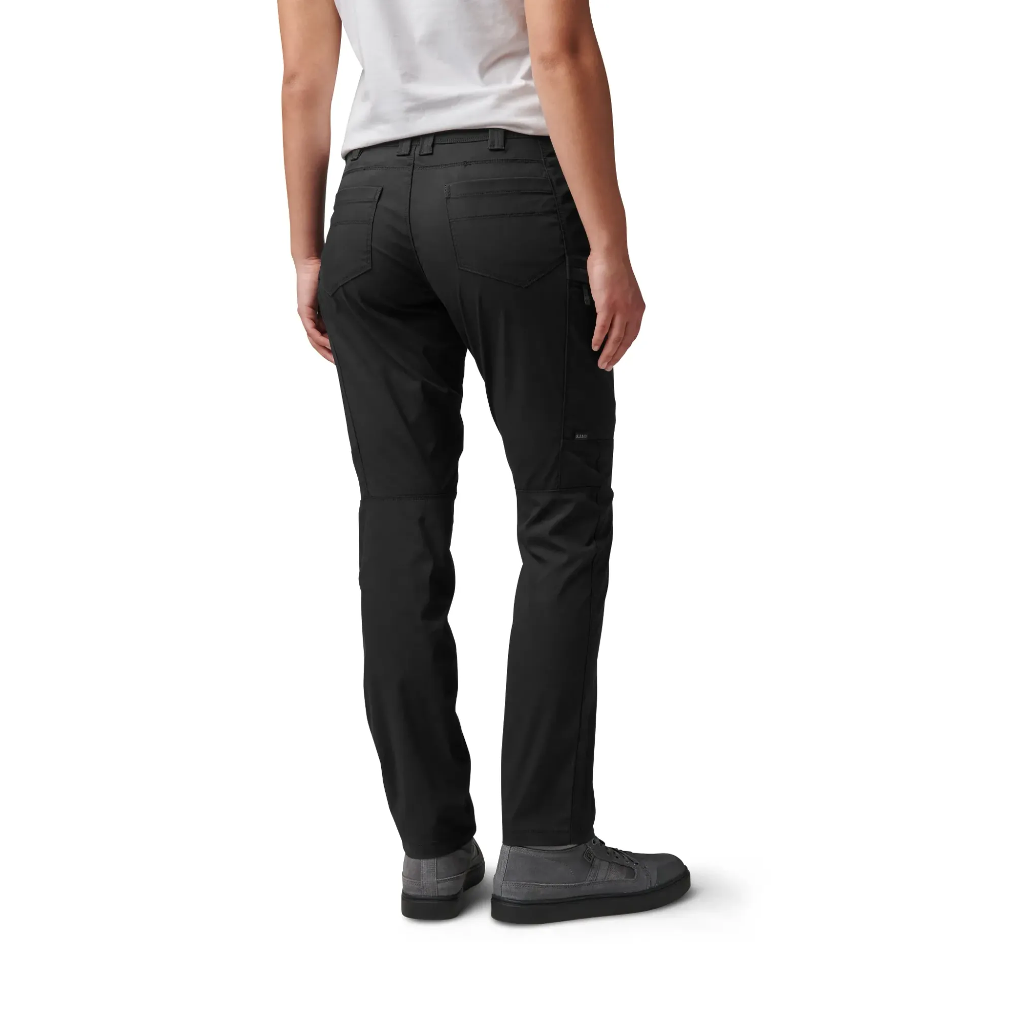 Spire Pant — Black (4)